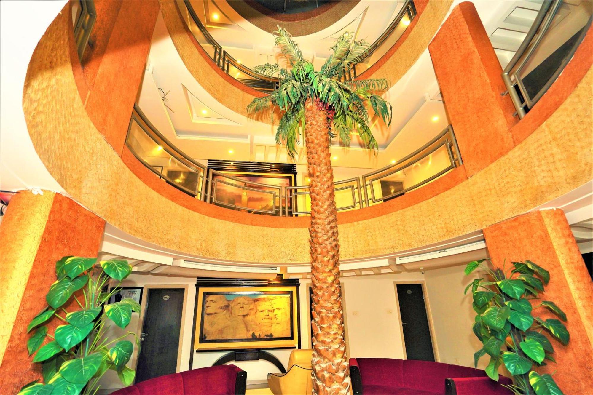New Hotel Europa Inn Rajkot Bagian luar foto
